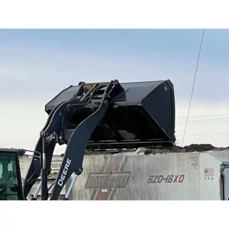 Stinger Attachments MBHV-UT Tractor High Volume Material Bucket