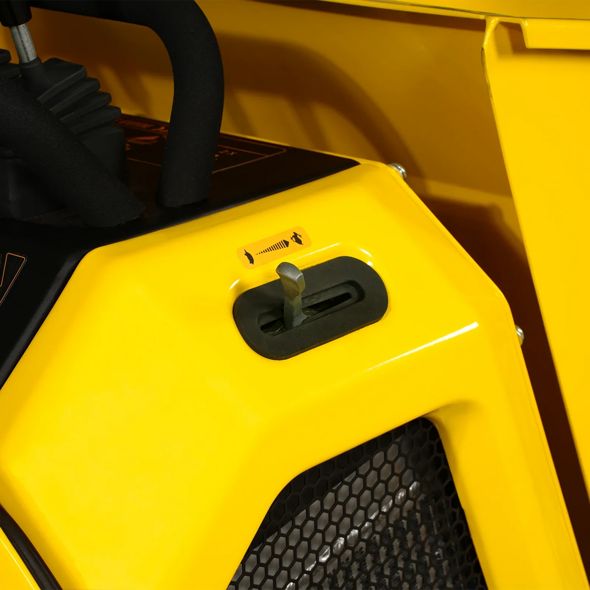 MechMaxx T80 — 1800lb 420cc E-Start Stand-On Hydraulic Track Dumper with Self-Loading