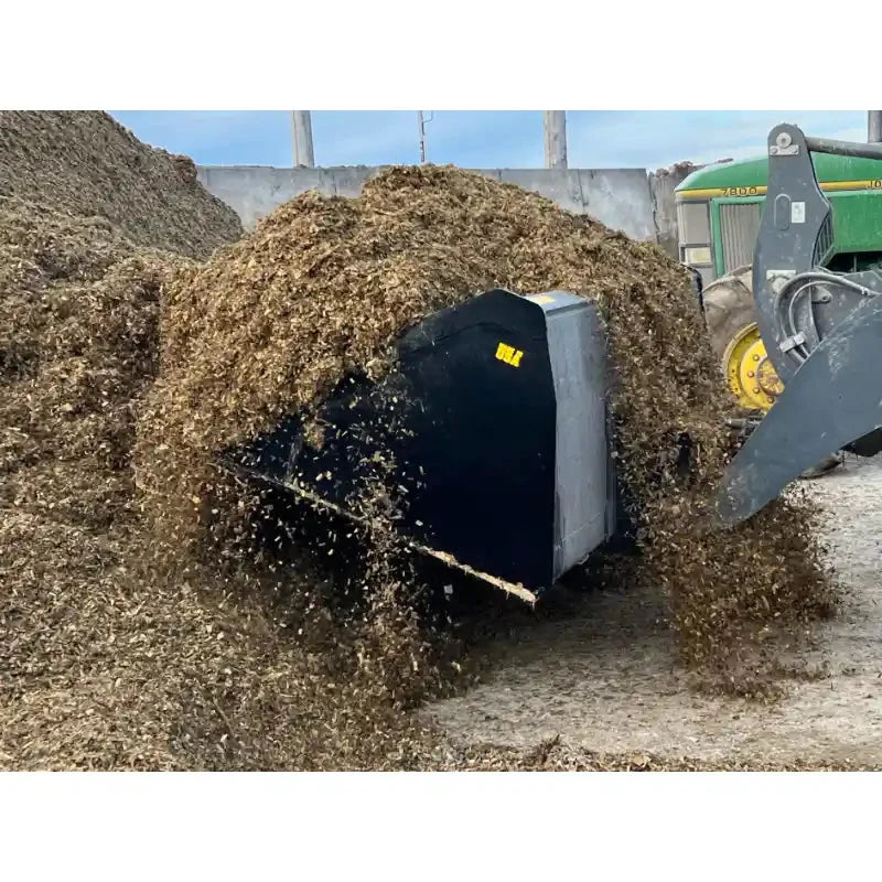 Stinger Attachments MBHV-UT Tractor High Volume Material Bucket
