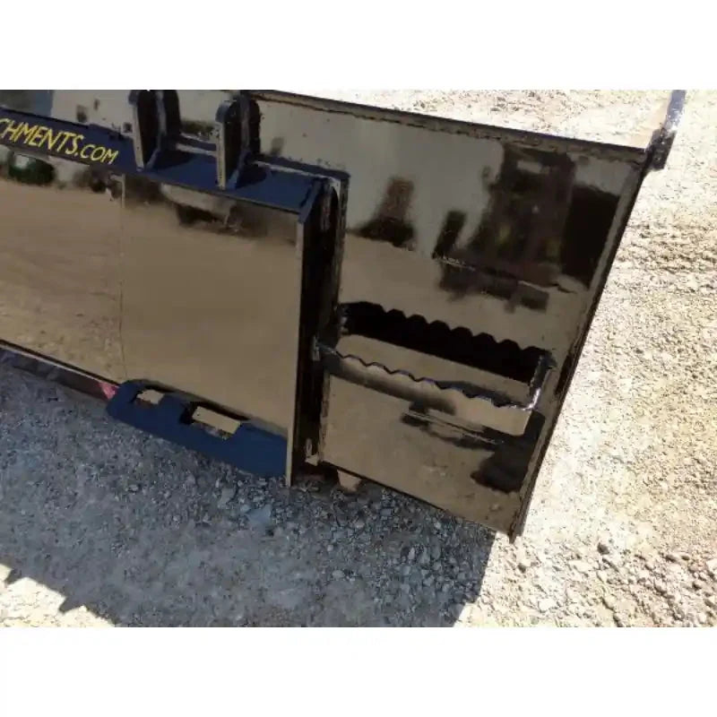 Stinger Attachments MB3 Series 3 Tractor Bucket