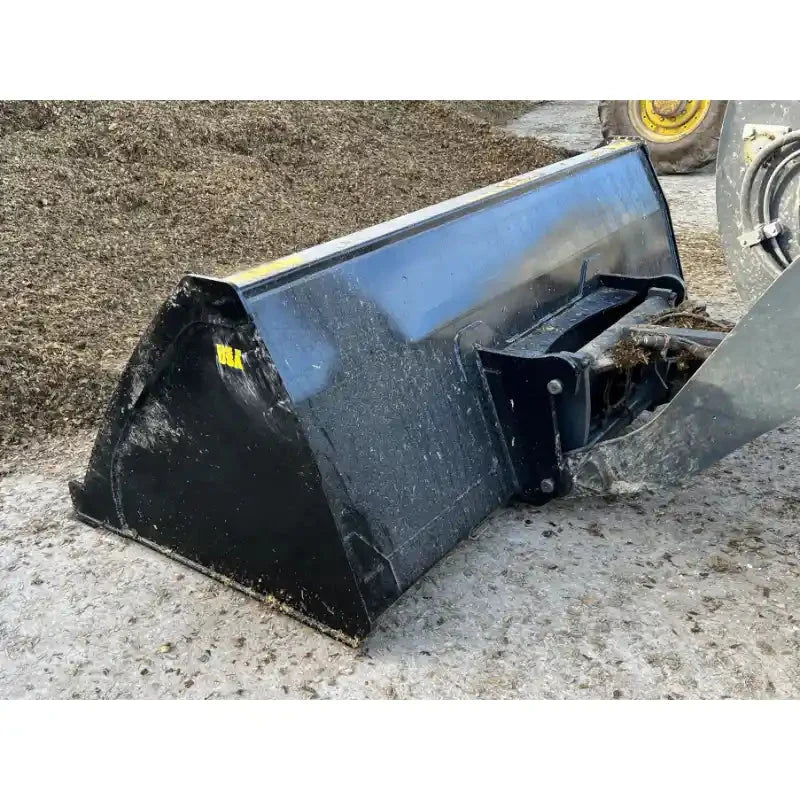 Stinger Attachments MBHV-WL Wheel Loader High-Volume Bucket
