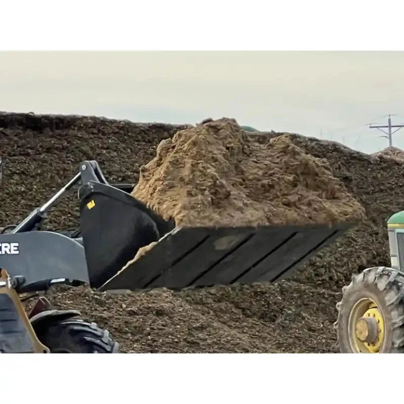 Stinger Attachments MBHV-UT Tractor High Volume Material Bucket