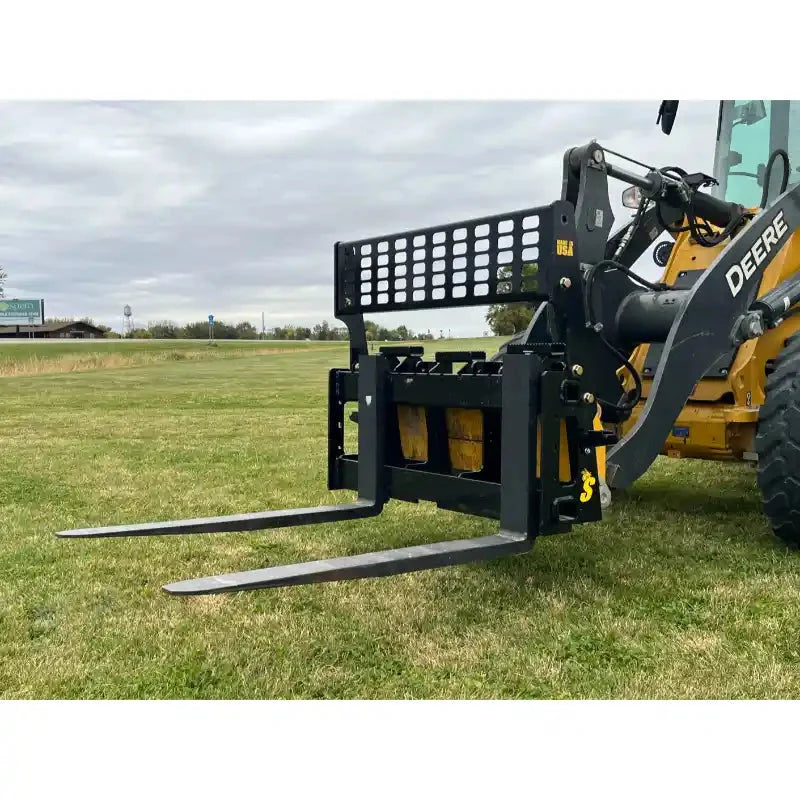 Stinger Attachments PF3 Tractor Pallet Forks