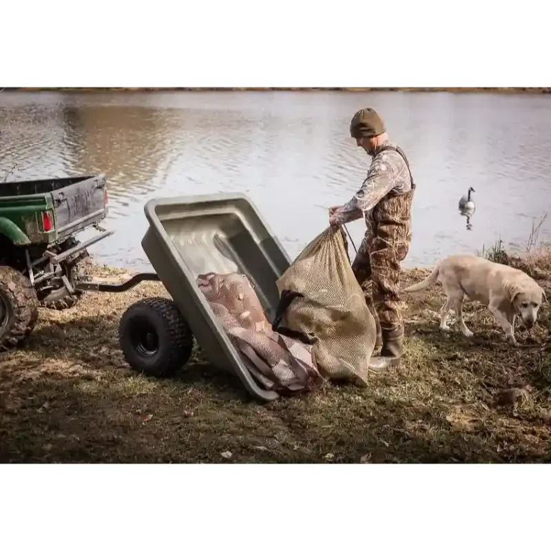 Swisher 16 cu ft Poly Cart – Tow-Behind