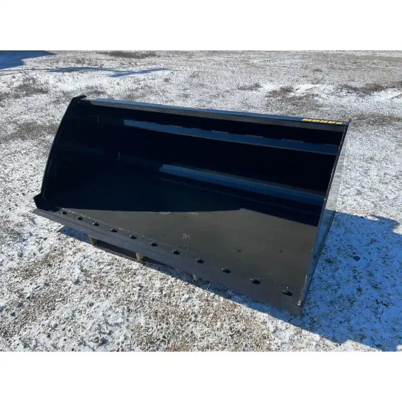 Stinger Attachments MBHV-UT Tractor High Volume Material Bucket