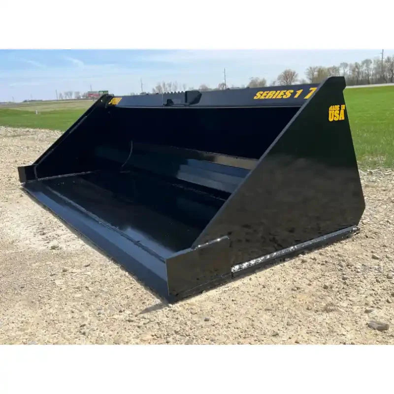 Stinger Attachments MB1 Series 1 Tractor Bucket