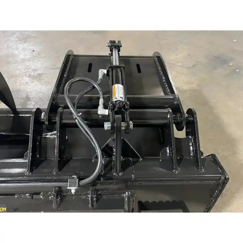 Stinger Attachments DG-T Tractor Demolition Grapple Bucket