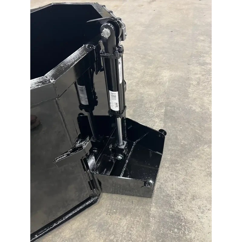 Stinger Attachments CB-T Tractor Concrete Bucket