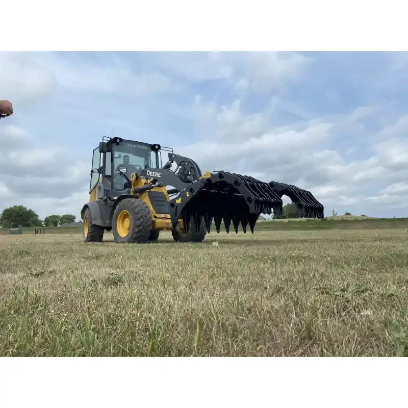 Stinger Attachments CG-XD Skid Steer Extreme-Duty Clam Grapple
