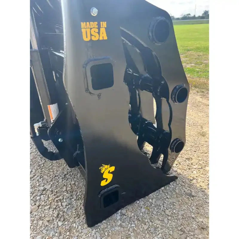 Stinger Attachments CG-SXD Severe-Duty Wheel Loader Clam Grapple