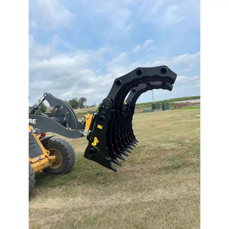 Stinger Attachments CG-XD-WL Wheel Loader Extreme-Duty Clam Grapple