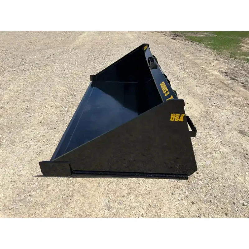 Stinger Attachments MB3 Series 3 Tractor Bucket